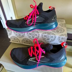 Brooks Levitate Stealth-fit 5